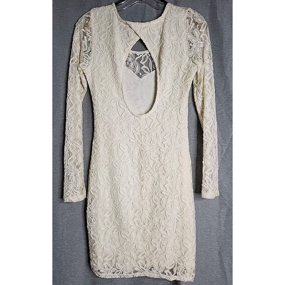 Material Girl Bodycon Dress Size Medium Ivory Lace Lined Sheer Hem & Sleeves0 - Picture 2 of 10